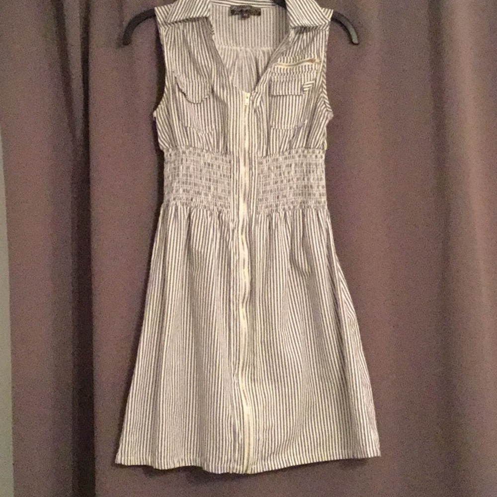 **2 for $25** Cute full Zip summer dress